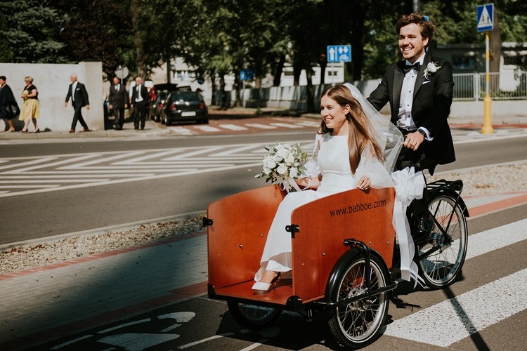 Na własny ślub przyjechali na rowerze. Niezwykłe wydarzenie z życia oficera rowerowego, Agata Weber/facebook.com/agataweberfotografia