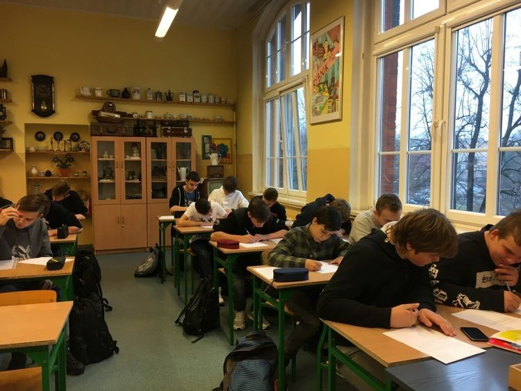 Uczniowie SP9 napisali ponad 500 listów w obronie praw człowieka, SP nr 9 w Rybniku