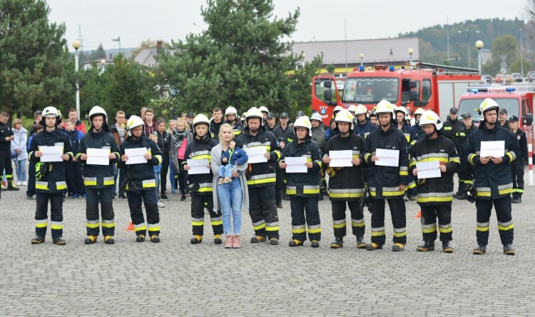 Siatkówka: strażacy z Jankowic zagrają dla Maksia, Materiały prasowe