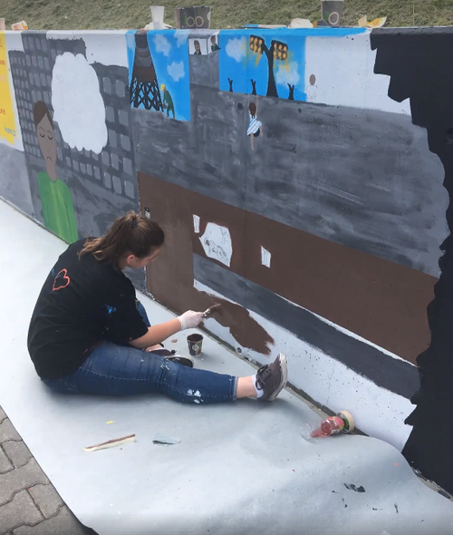 Uczniowie z Jankowic namalowali mural na terenie szkoły (wideo), Materiały prasowe