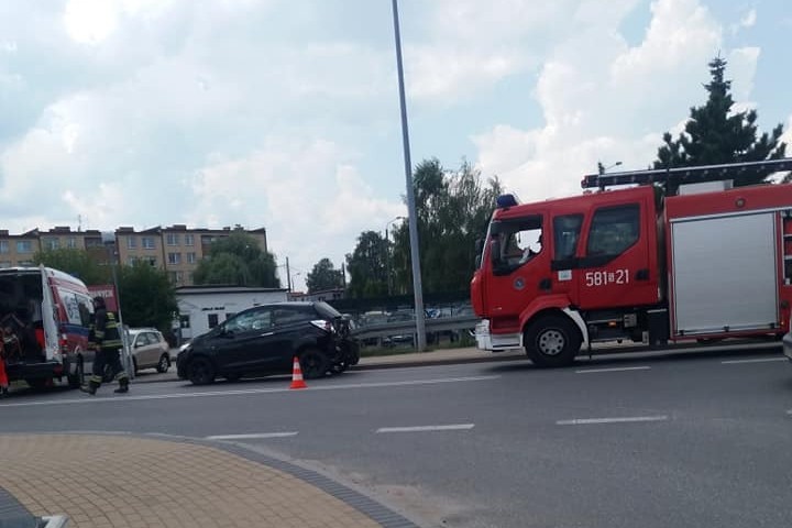 Wypadek na Wodzisławskiej. Ranna kobieta, rybnik i okolice-informacje drogowe 24h