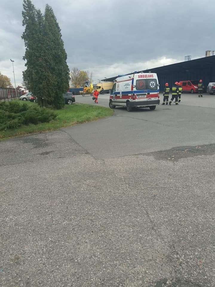 Mikołowska: zderzenie motocykla z autem. Przyleciał śmigłowiec LPR, Rybnik i okolice-Informacje drogowe 24H
