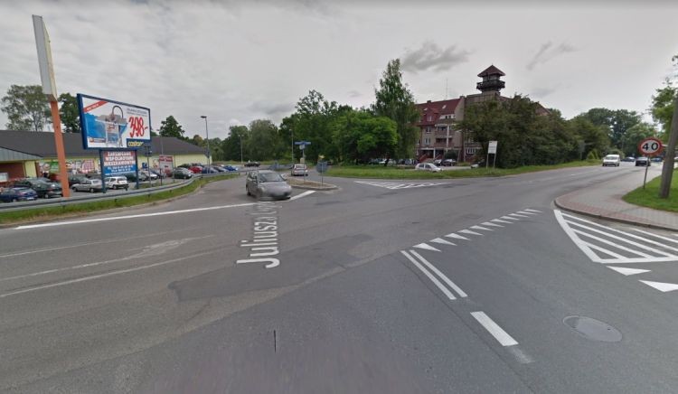 Leszczyny: zamienią skrzyżowanie na rondo, Google Street View