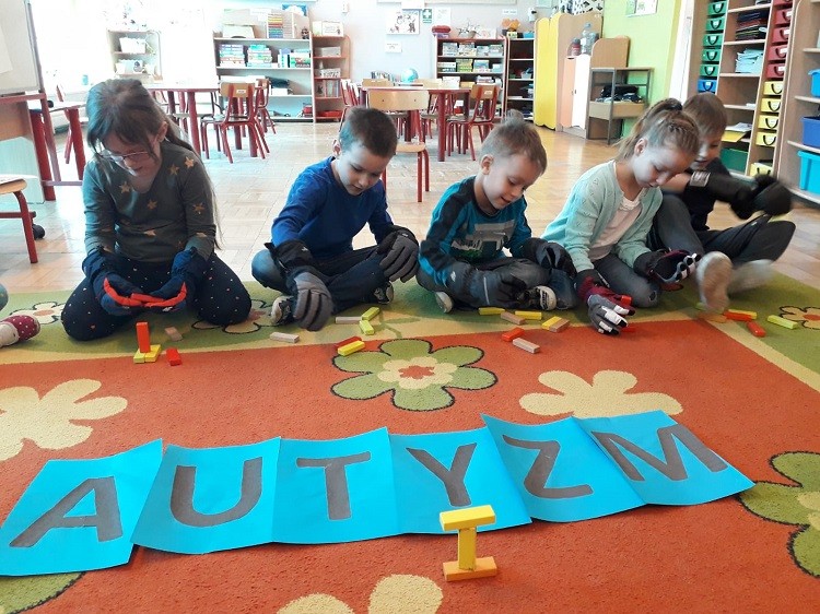 Przedszkolaki obchodziły Światowy Dzień Świadomości Autyzmu, 