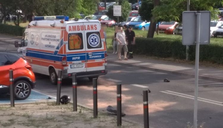 Wypadek w Boguszowicach. Po motocyklistę przyleciał śmigłowiec, Czytelnik