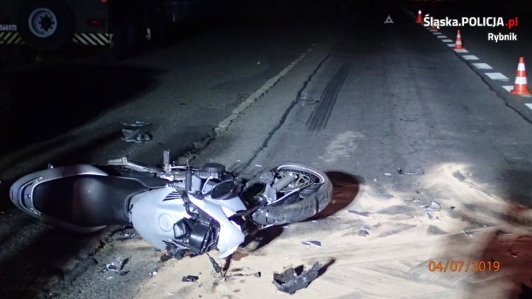 Wypadek na Mikołowskiej. Motocyklista bez uprawnień, KMP Rybnik
