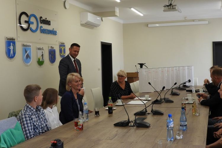 W Gaszowicach kupili oczyszczacze dla wszystkich szkół i przedszkoli, UG Gaszowice