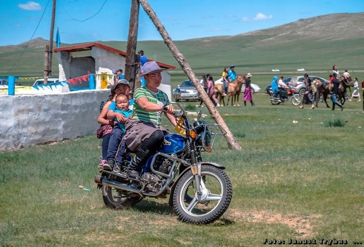 Podróże: „Mongolia - Kraj ludzi Wielkiego Stepu”, Janusz Trybus
