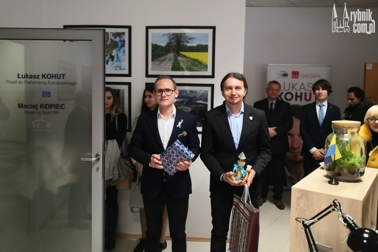 Łukasz Kohut oraz Maciej Kopiec otworzyli w Rybniku wspólne biuro poselskie, 
