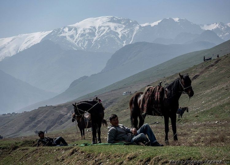 „Podróże w nieznane” w Żółtym Młynku: Jedwabnym szlakiem w góry Azji Centralnej, Materiały prasowe