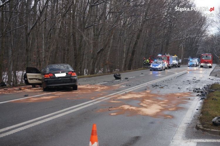 Wypadek na Raciborskiej: by uratować rodzinę, musieli ciąć auto (zdjęcia), KMP Rybnik