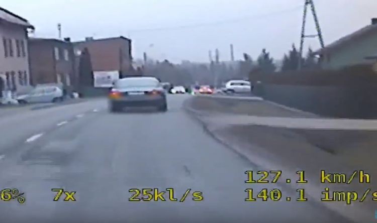 SPEED nie próżnuje. Policjant dogonił pijanego kierowcę pieszo (wideo), KMP Rybnik