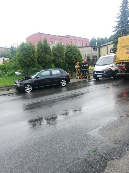 Niedobczyce: zderzenie czołowe dwóch pojazdów, Rybnik i okolice-Informacje drogowe 24H