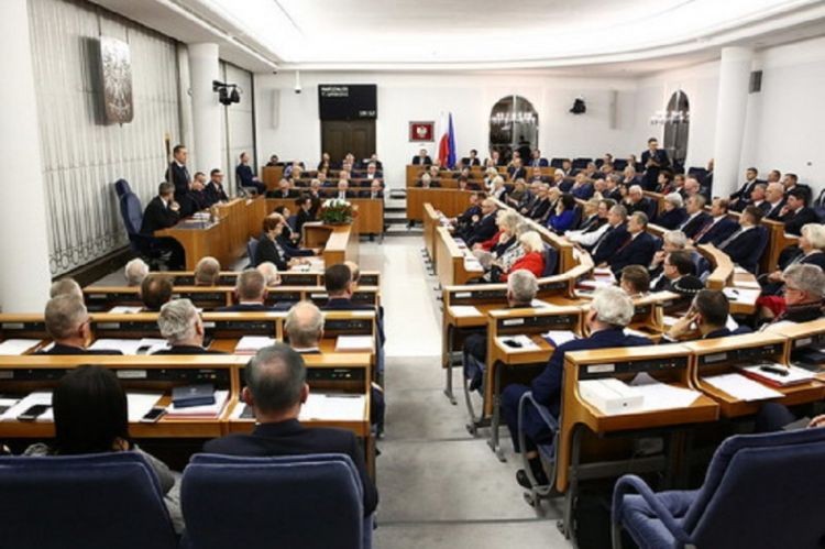 Nie będzie podwyżek dla polityków? Senat odrzucił projekt, senat.edu.pl