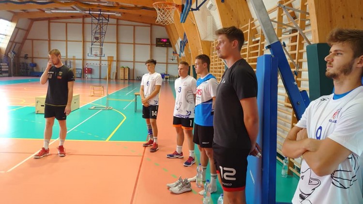 TS Volley Rybnik szykuje się do sezonu w II lidze, Facebook TS Volley Rybnik