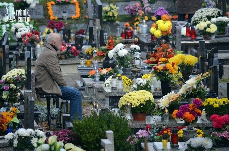 Minister zdrowia o cmentarzach na 1 listopada. „Nie wyobrażamy sobie zamknięcia”, Archiwum