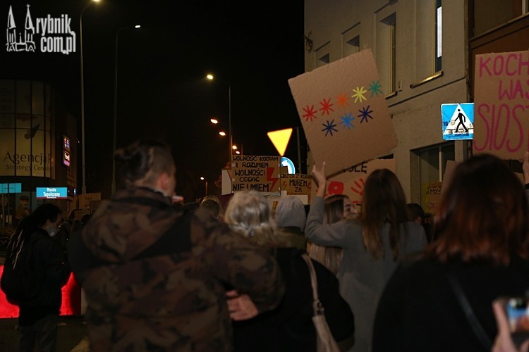 RAŚ o protestach: władza takim samym zagrożeniem jak COVID-19, Daniel Wojaczek