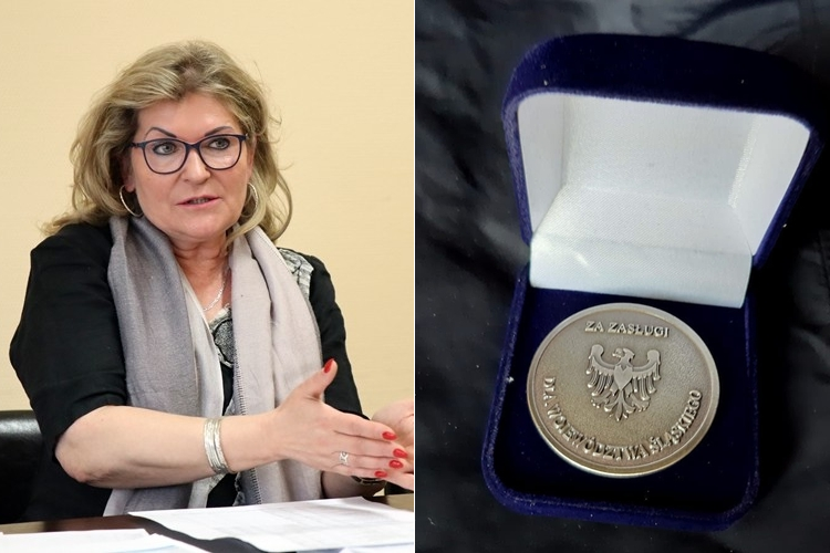 Odznaka Honorowa za Zasługi dla Ewy Ficy, dyrektor szpitala w Rybniku, 