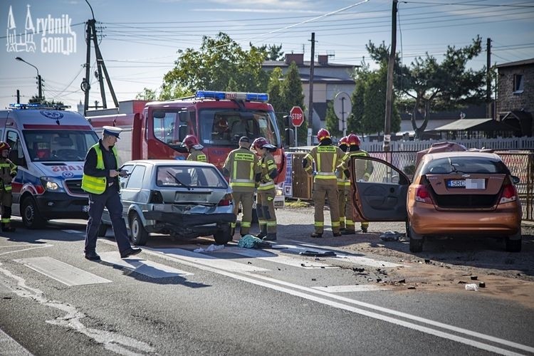 Groźnie wyglądający wypadek w Jejkowicach. Kierowca chevroleta uderzył w tył volkswagena, Daniel Wojaczek