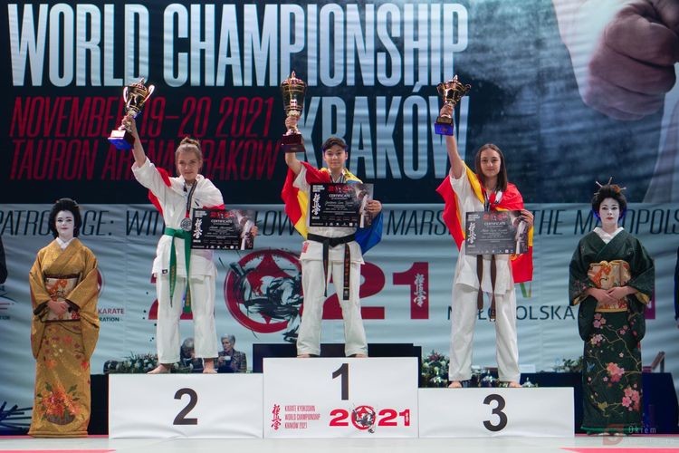 Karate: Marta Nalewajek z Rybnika dwukrotną medalistką mistrzostw świata, Materiały prasowe