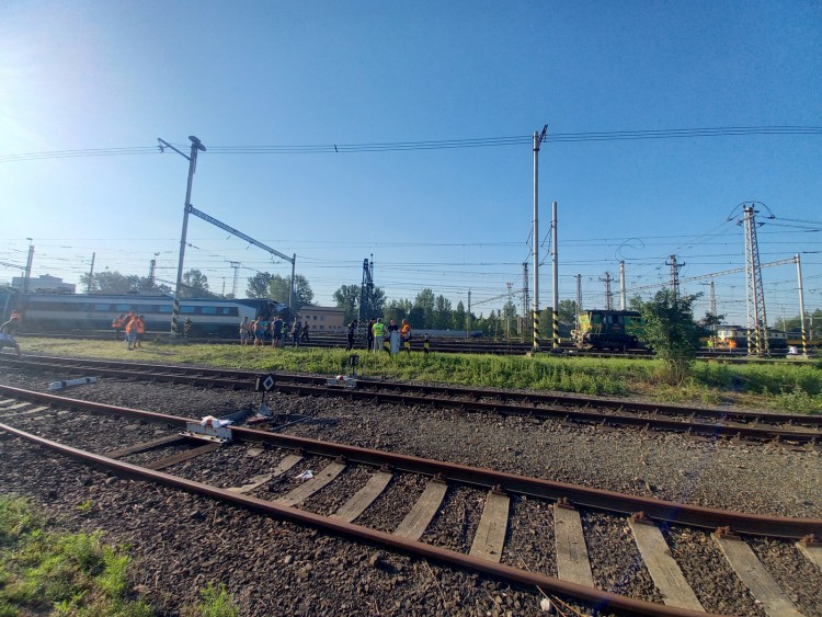 Bogumin: Śmiertelny wypadek w Czechach. Opóźnienia pociągów w Polsce, Drážní inspekce