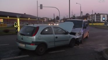 Stłuczka na skrzyżowaniu w Jankowicach. 39-latek nie ustąpił pierwszeństwa