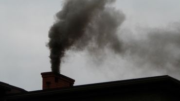 Smog wraca do Rybnika. Unikajmy przebywania na wolnym powietrzu