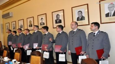 Bohaterscy policjanci z Rybnika nagrodzeni przez wojewodę śląskiego