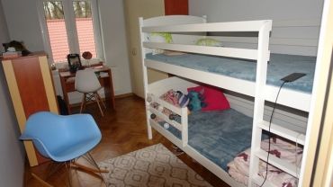 Wychowankowie domu dziecka otrzymali mieszkanie na Paruszowcu