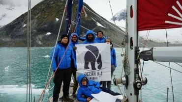 Wyruszyli na Grenlandię po sprzęt do nurkowania dla dzieci