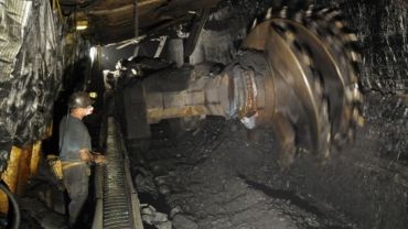 Wstrząs w kopalni Rydułtowy. 14 górników musiało się wycofać