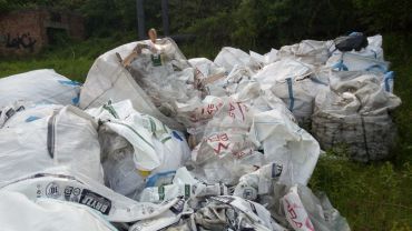 Kłokocin: ktoś urządził sobie nielegalne składowisko odpadów!