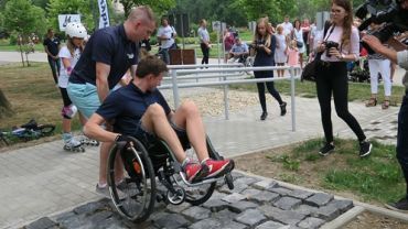 W parku tematycznym powstał tor przeszkód dla osób niepełnosprawnych