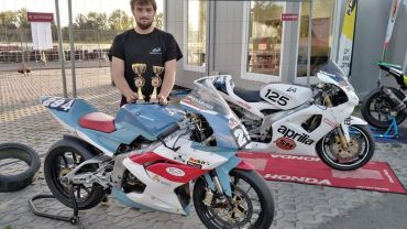 Wyścigi motocyklowe: Paweł Hanusek na podium Pucharu Polski
