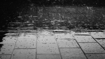Synoptycy ostrzegają: we wtorek intensywne opady deszczu