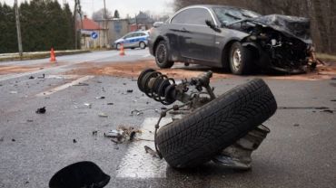 Wypadek na Raciborskiej: by uratować rodzinę, musieli ciąć auto (zdjęcia)