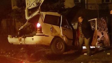 Kierowca z Czerwionki-Leszczyn uderzył w słup. Nie żyje jedna osoba (zdjęcia)