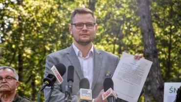 Minister Woś wypowiedział wojnę leśnym śmieciarzom