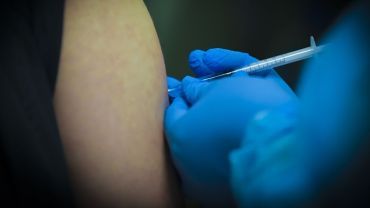 Czy Polacy obawiają się szczepień? Sondaż firmy z Rybnika