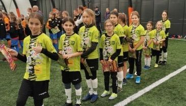 Akademia TS ROW Rybnik: młode piłkarki grały w Kętach