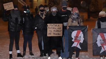 Przełomowe postanowienie sądu w Krakowie: Strajk Kobiet czy inne zgromadzenia są legalne