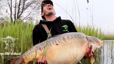Taaka ryba wyciągnięta z zalewu! Grzegorz złowił karpia-giganta (wideo)