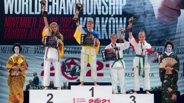 Karate: Marta Nalewajek z Rybnika dwukrotną medalistką mistrzostw świata