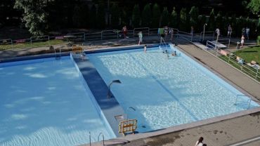 „Drugie życie” wody z basenu w Chwałowicach. Wiadomo, jak zostanie wykorzystana