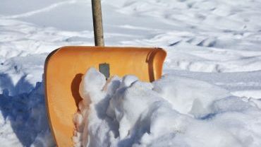 Straż Miejska przypomina: sprzątnięcie śniegu i lodu obowiązkiem właściciela