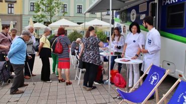 Spore zainteresowanie Farmakobusem w Rybniku. Mieszkańcy chętnie wykonywali podstawowe badania