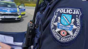Bez uprawnień i z promilami. Policjant po służbie zatrzymał pijanego 23-latka