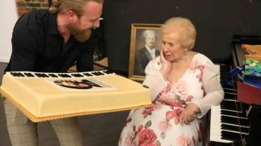 Lidia Grychtołówna świętuje 95 urodziny. Pianistka z Rybnika koncertowała w Świerklańcu