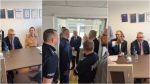 Braun i Fritz weszli do szpitala, by zatrzymać lekarkę. „Może dalej mordować?”. Służby sprawdzają, czy politycy popełnili przestępstwa (wideo)