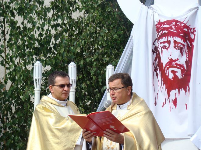 Nowy proboszcz w parafii na Nowinach, Dominika Kuśka